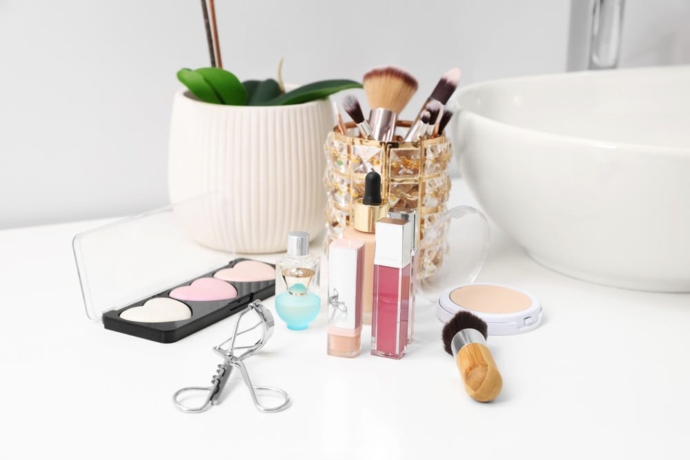 kosmetyki na umywalce